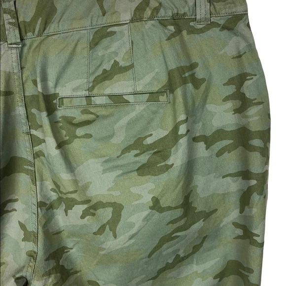 Lane Bryant NWT Chino Collection Cotton Spandex Camo Mid Rise Pants Plus… - Picture 3 of 6